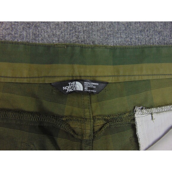 The North Face Shorts Mens 40x10 Green Stripe Chino Short Pants - Picture 4 of 10